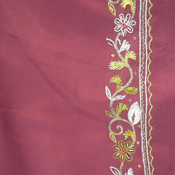 Embroidery work saree - Picture 7 of 7